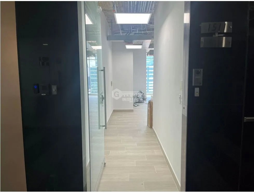 OFICINA / CALLE 50 / TORRE GLOBAL /106m2 / NEGOCIABLE/ ESPACIO ABIERTO
