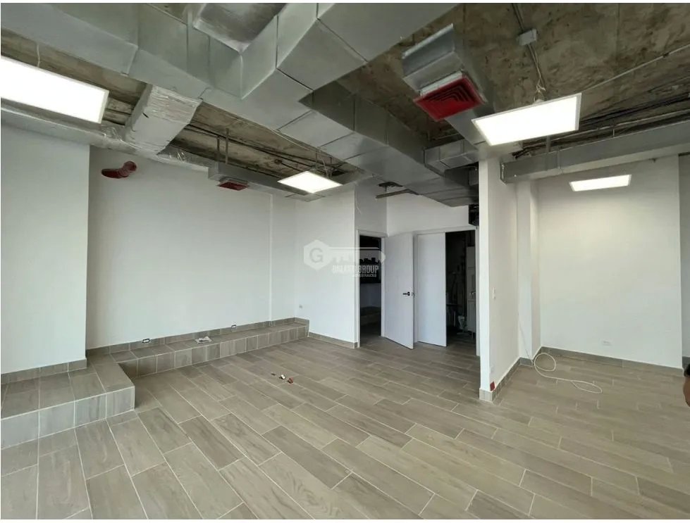 OFICINA / CALLE 50 / TORRE GLOBAL /106m2 / NEGOCIABLE/ ESPACIO ABIERTO