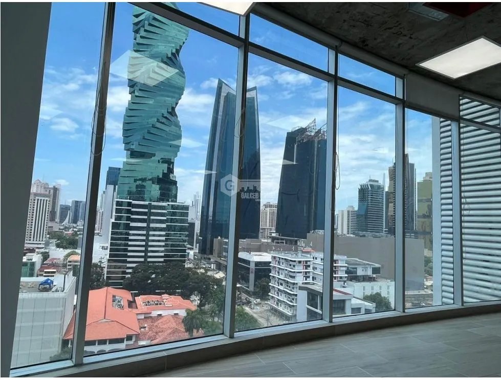 OFICINA / CALLE 50 / TORRE GLOBAL /106m2 / NEGOCIABLE/ ESPACIO ABIERTO