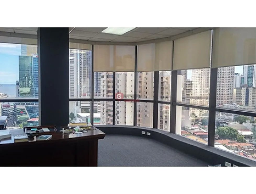 OFICINA / CALLE 50  / BANCO GENERAL / 350M2 / AIRE CENTRAL