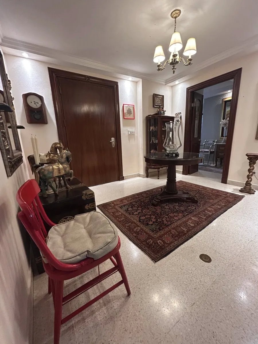 Spacious 249 m² Apartment in El Cangrejo | 3 Bedrooms + Study | 1 Unit...