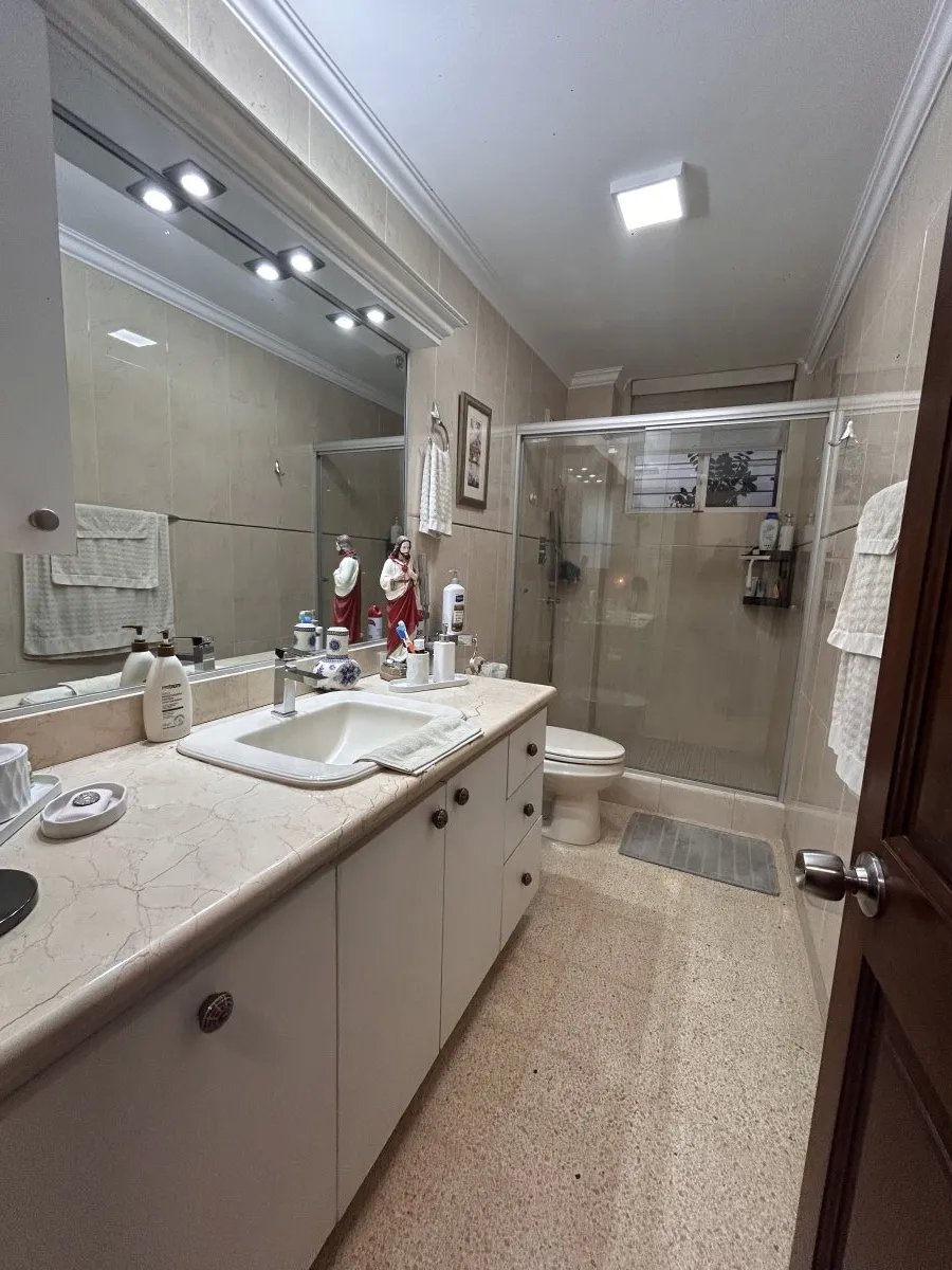 Spacious 249 m² Apartment in El Cangrejo | 3 Bedrooms + Study | 1 Unit Per Floor