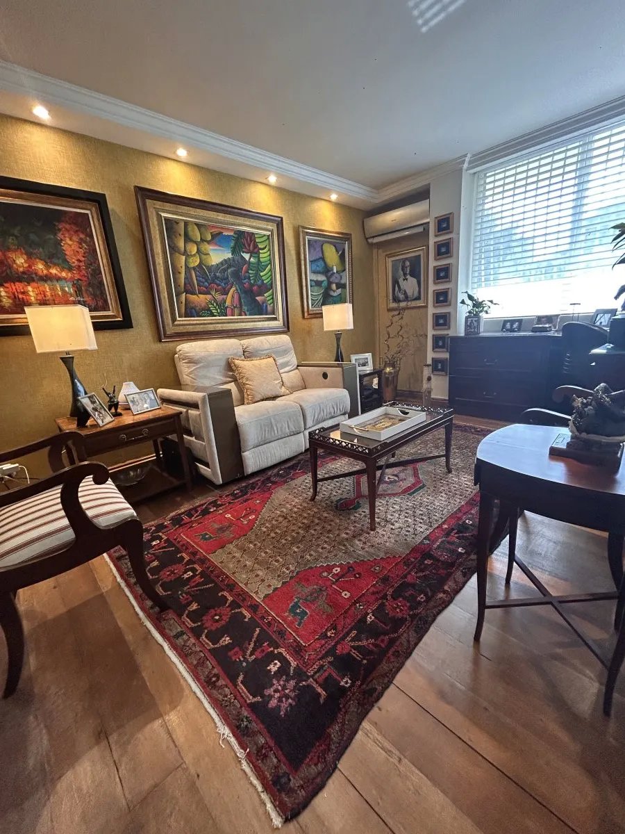 Spacious 249 m² Apartment in El Cangrejo | 3 Bedrooms + Study | 1 Unit Per Floor