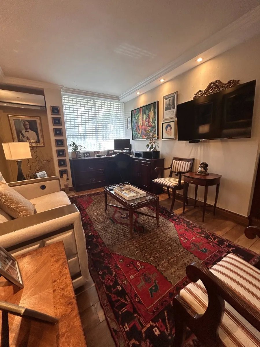 Spacious 249 m² Apartment in El Cangrejo | 3 Bedrooms + Study | 1 Unit Per Floor