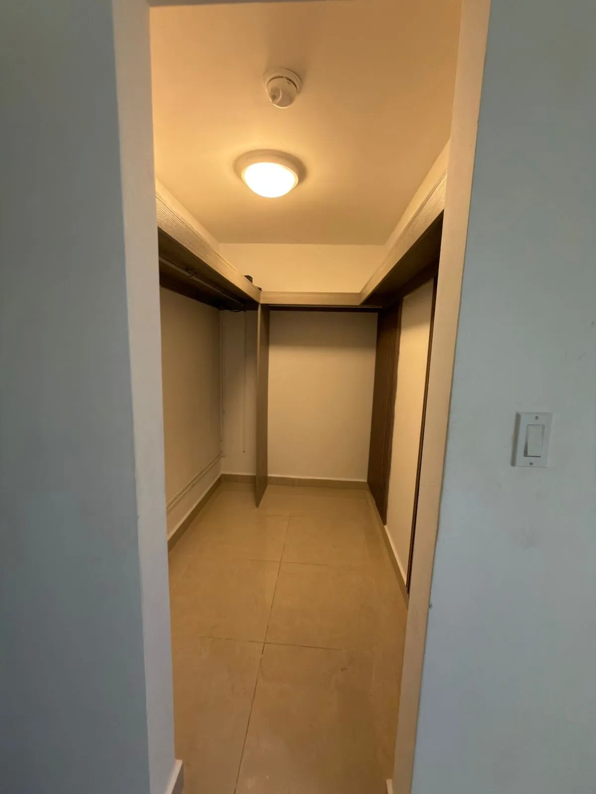 Amplia casa de 2 plantas, 3 recámaras y 2.5 baños, Las Cumbres