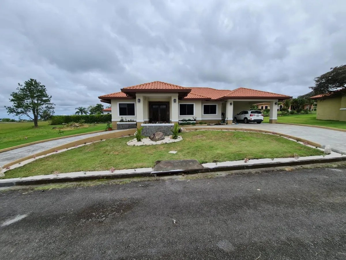 House for Sale in Boquete Canyon Village