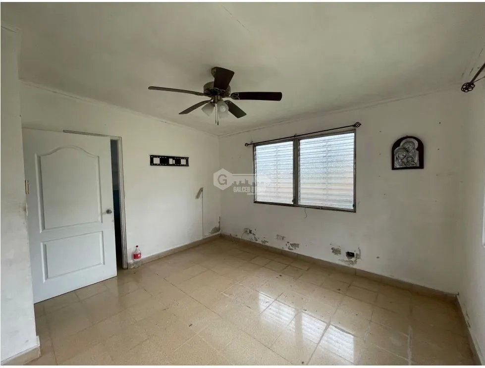 CASA / EL DORADO / 350M / 3 HABITACIONES / 2 BAÑOS / DEN / COMERCIAL