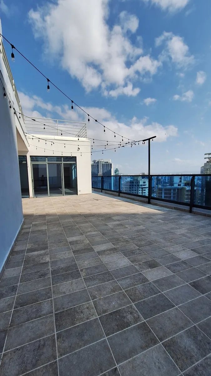 Experience Comfort and Elegance in this PH Deluxe Punta Paitilla Apartment, 199.60 m², $513,895, Spacious and Flexible