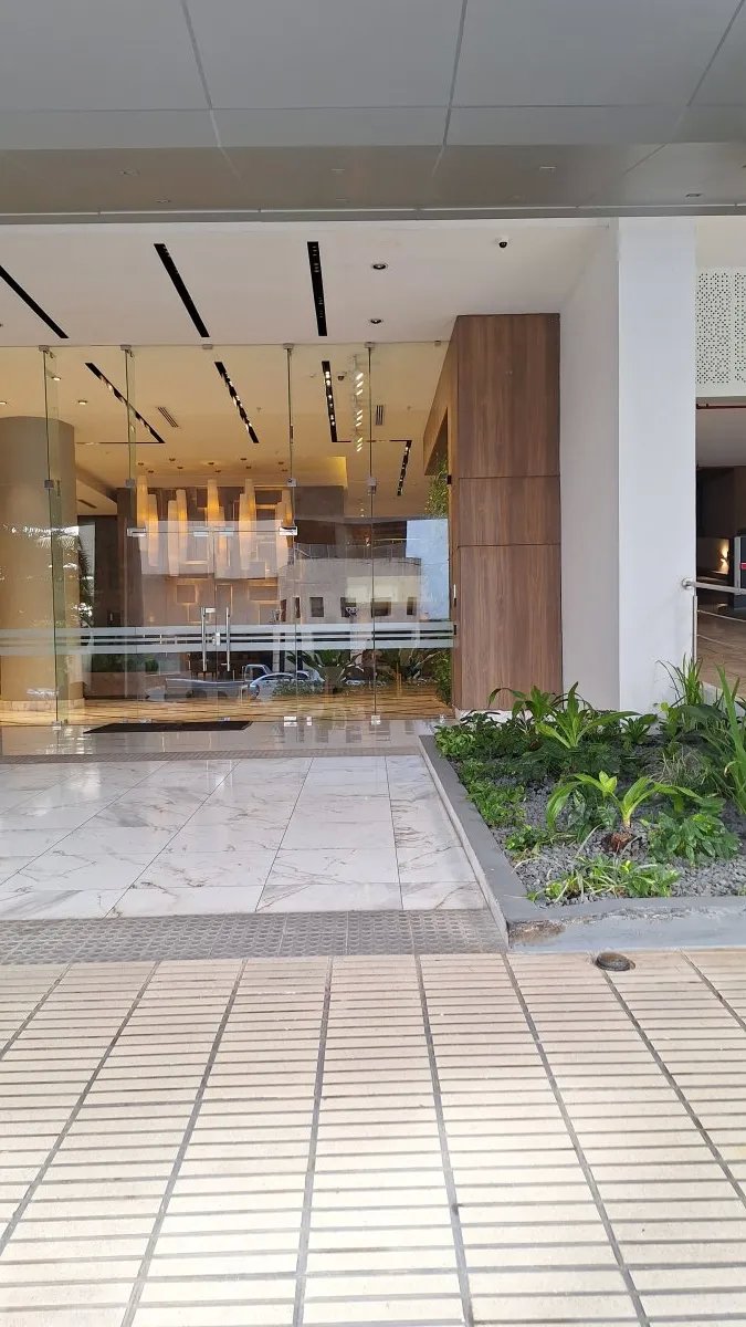 Experience Comfort and Elegance in this PH Deluxe Punta Paitilla Apartment, 199.60 m², $513,895, Spacious and Flexible