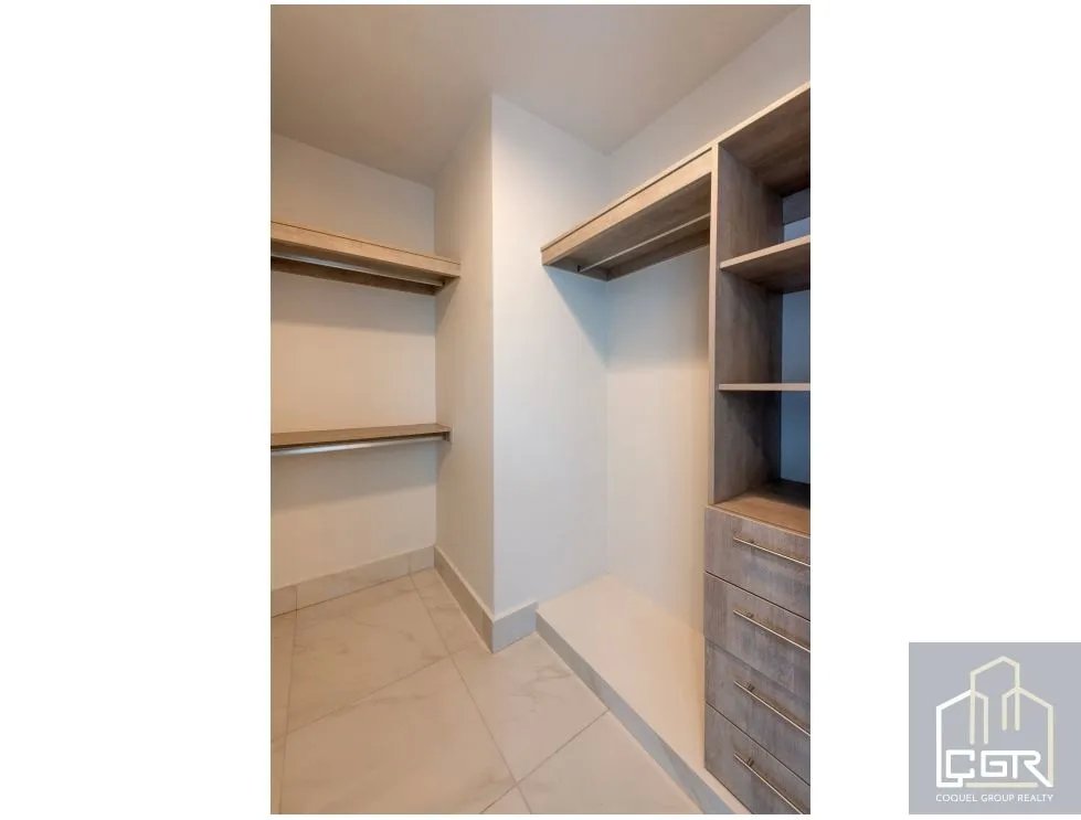 VENTA DE APARTAMENTO EN PH PACIFIC PARK TOWERS