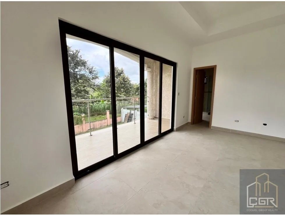 VENTA DE CASA EN PH CLAYTON FOREST