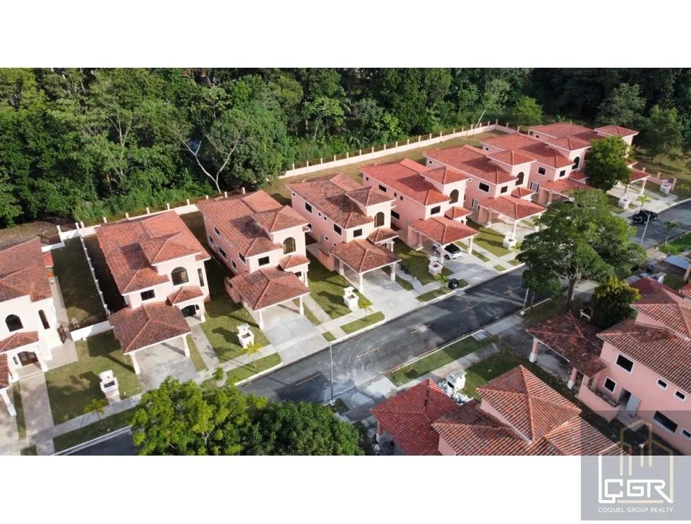 VENTA DE CASA EN PH CLAYTON FOREST