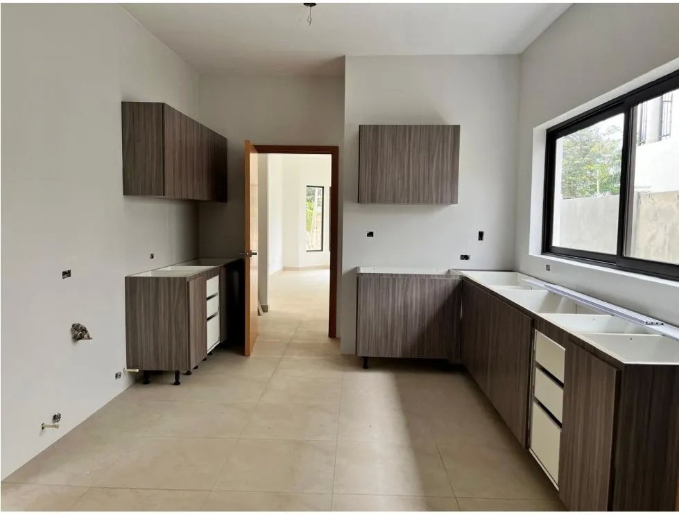 VENTA DE CASA EN PH CLAYTON FOREST