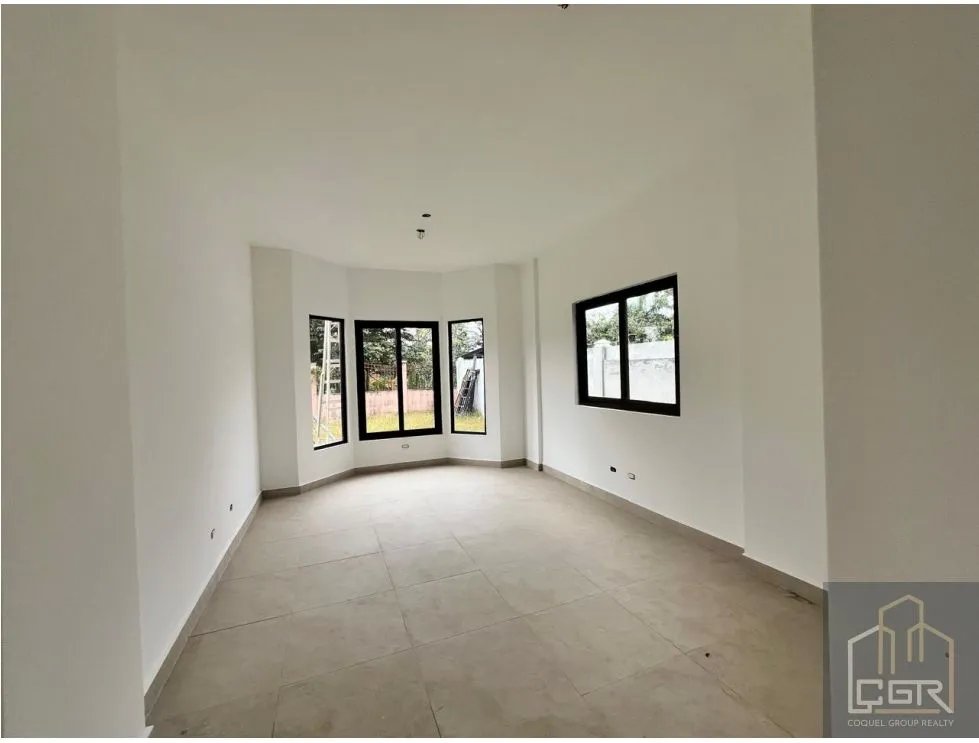 VENTA DE CASA EN PH CLAYTON FOREST