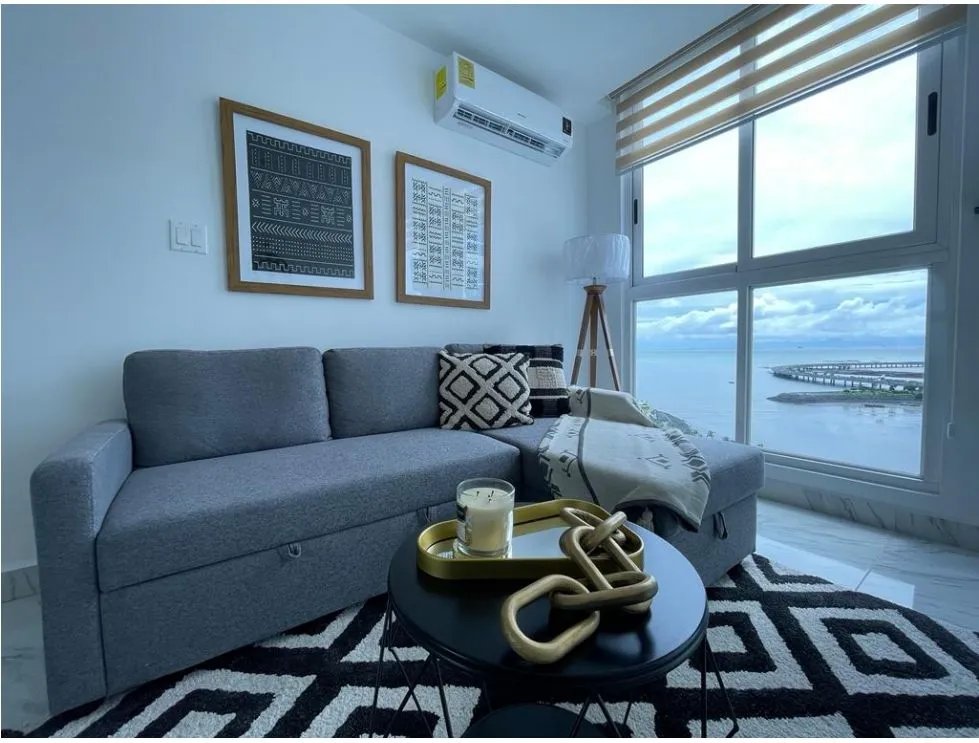 Alquiler de apartamento amoblado en PH The Sands, Av. Balboa. EL