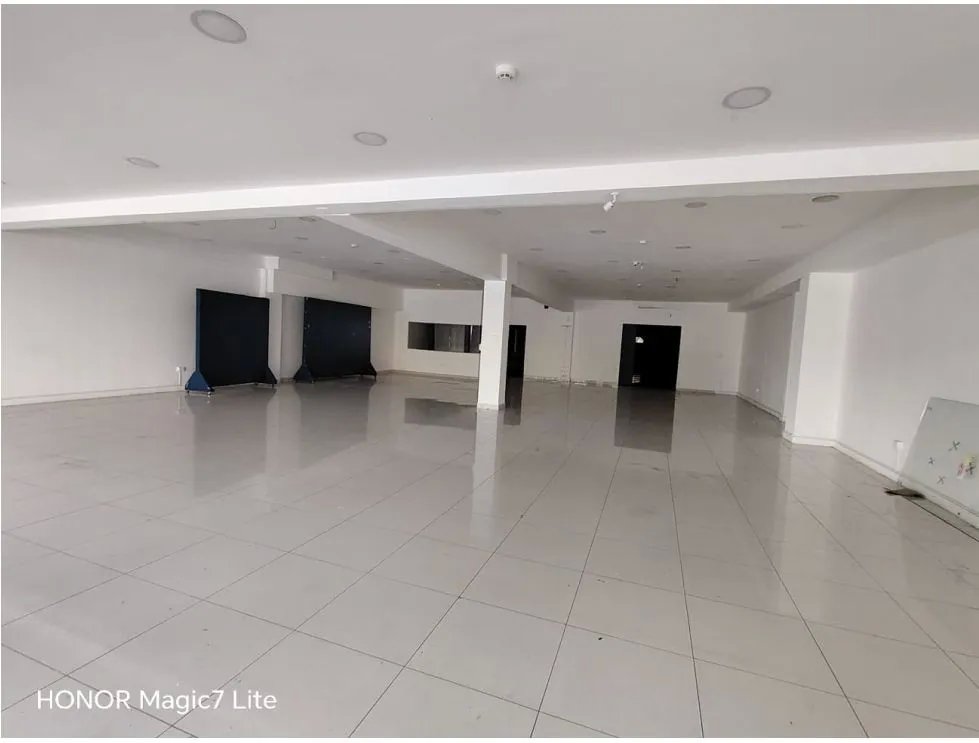 Alquiler de oficina comercial en Edificio Domino, Vía España. EAR