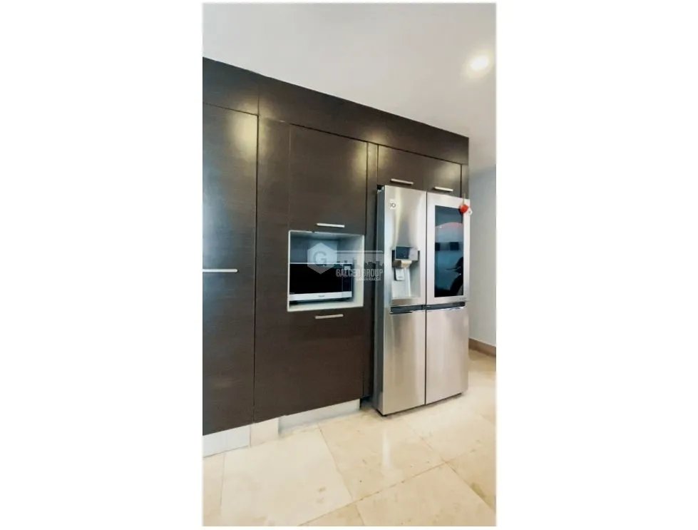 SE ALQUILA APARTAMENTO EN COCO DEL MAR 150M 2 HABITACIONES AMOBLADO