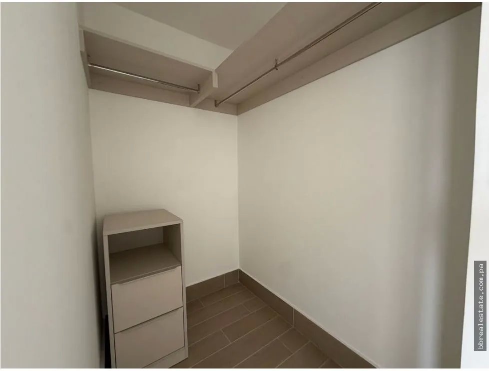 Alquiler de Apartamento en PH Armonía, Ave. Balboa