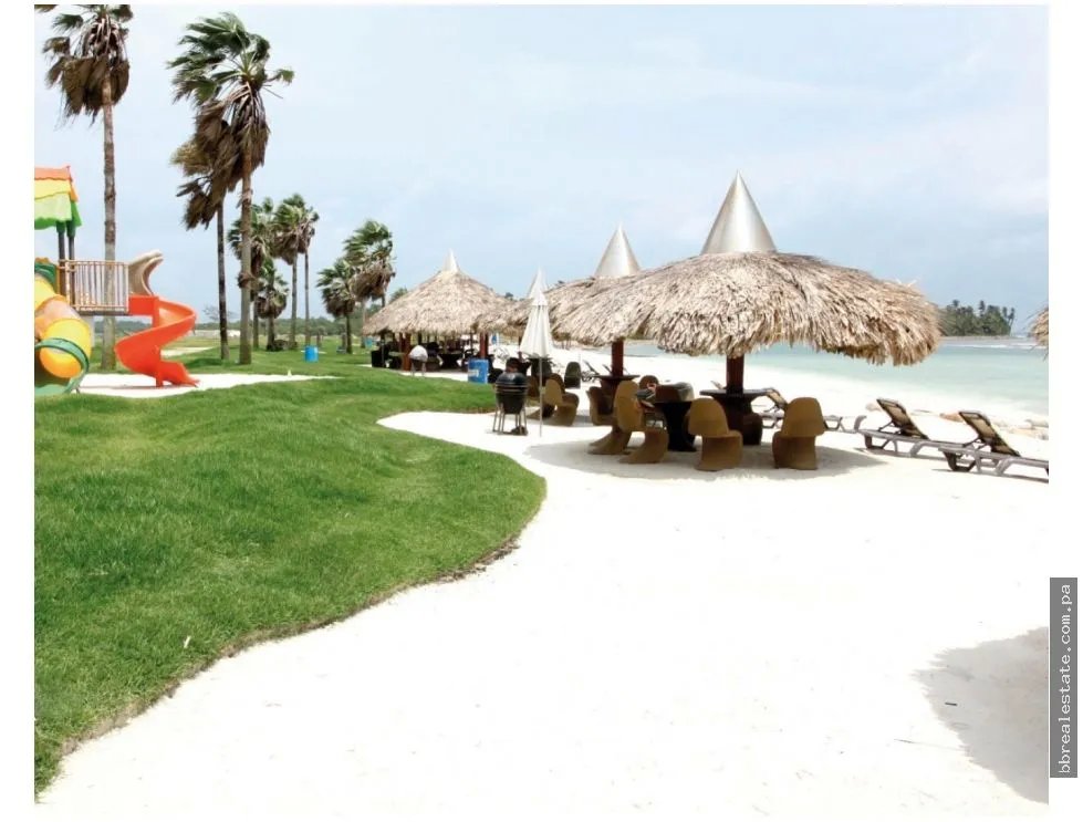 Reventa de apto a estrenar, vista al MAR, en Colón, Playa Escondida