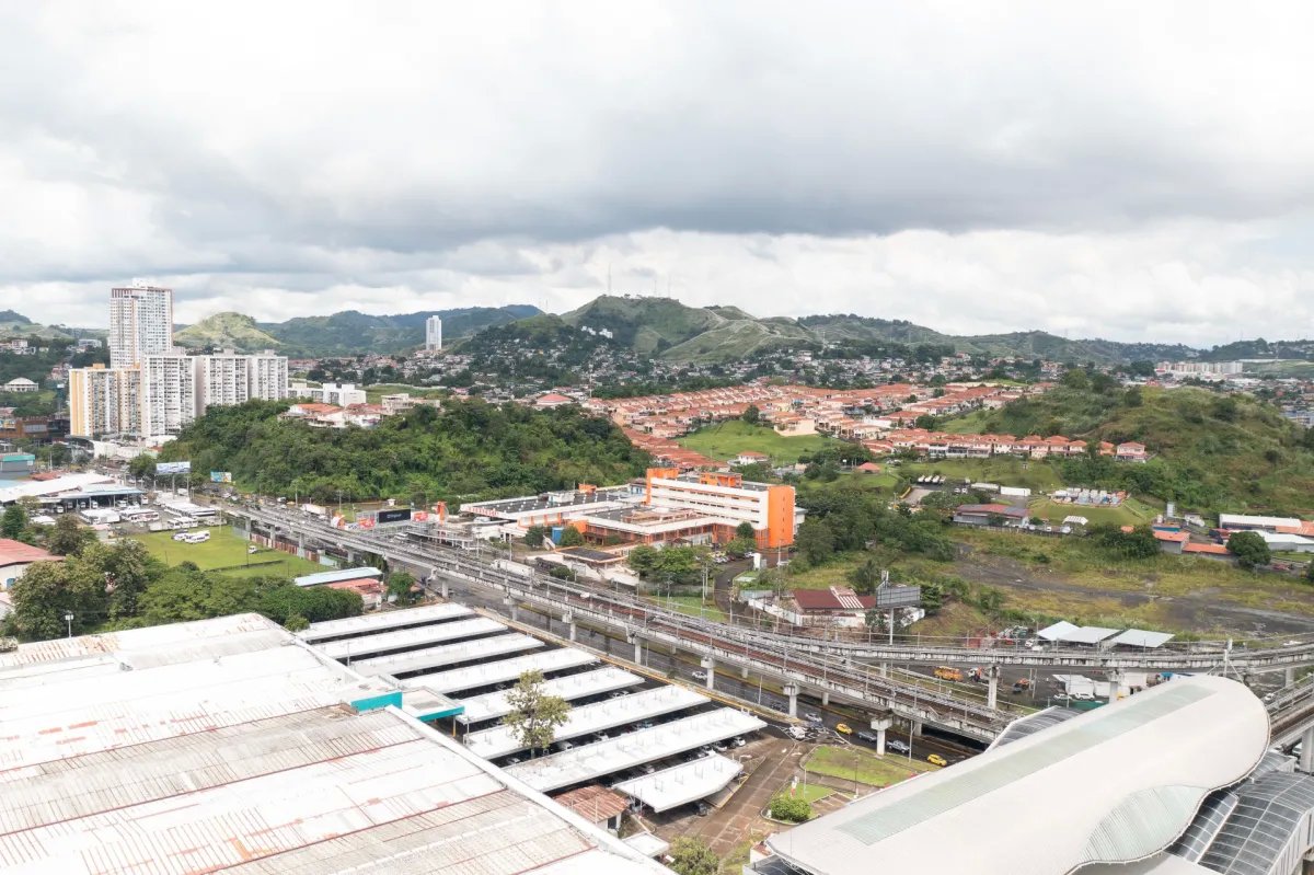 Se vende terreno en Vía Transístmica