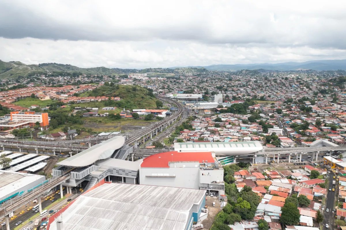 Se vende terreno en Vía Transístmica