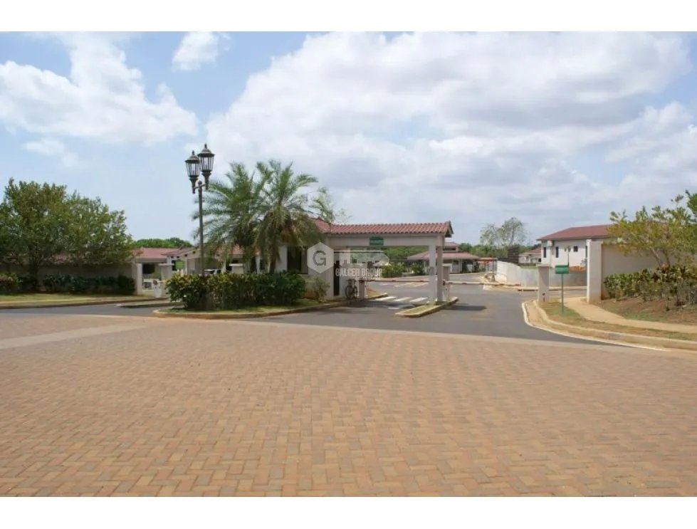 LA CHORRERA COSTA VERDE / SUMMER HILL / 390M / 3 HABITACION PISCINA JC