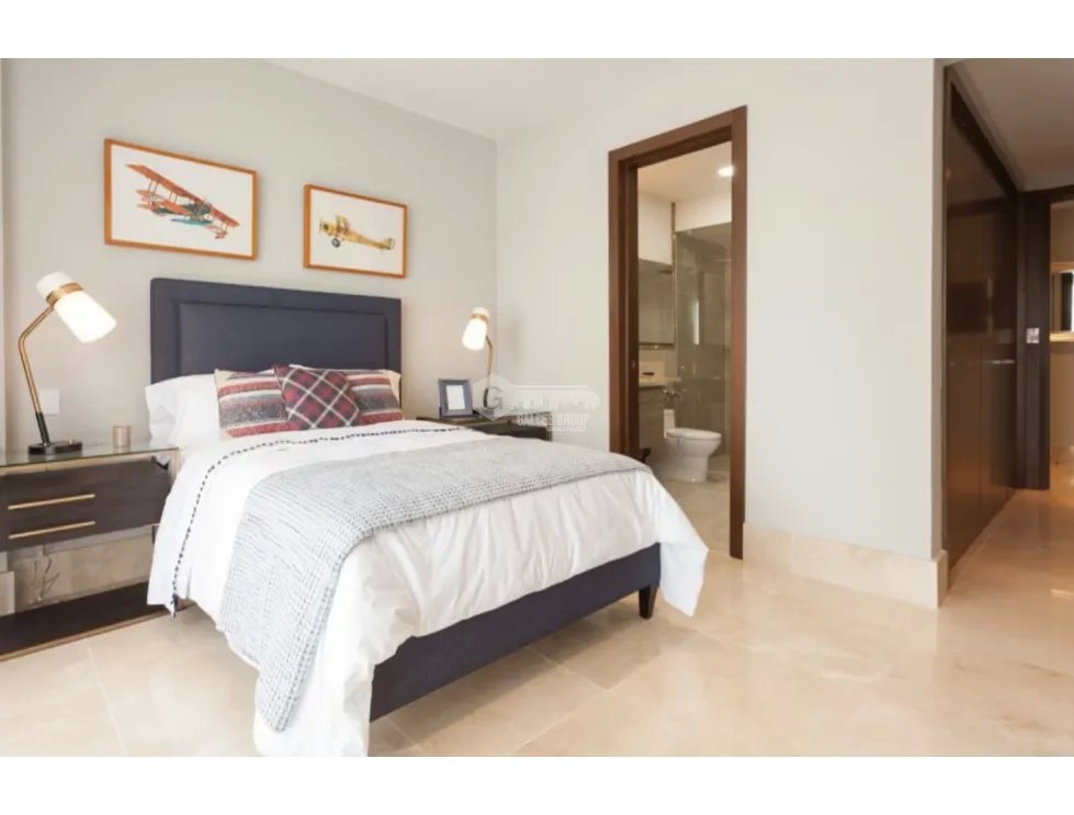 SE VENDE APARTAMENTO EN SANTA MARIA 335M 4 HABITACIONES BALCON