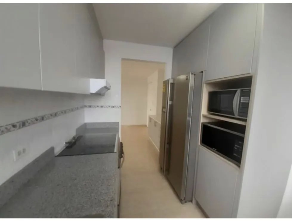 SAN FRANCISCO / VIA PORRAS / 90M / 2 BEDROOMS / 2 BATHROOMS