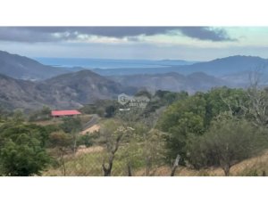 CHAME / SORA / 13.9 HECTAREAS / FINCA / VIA ASFALTADA / CLIM…