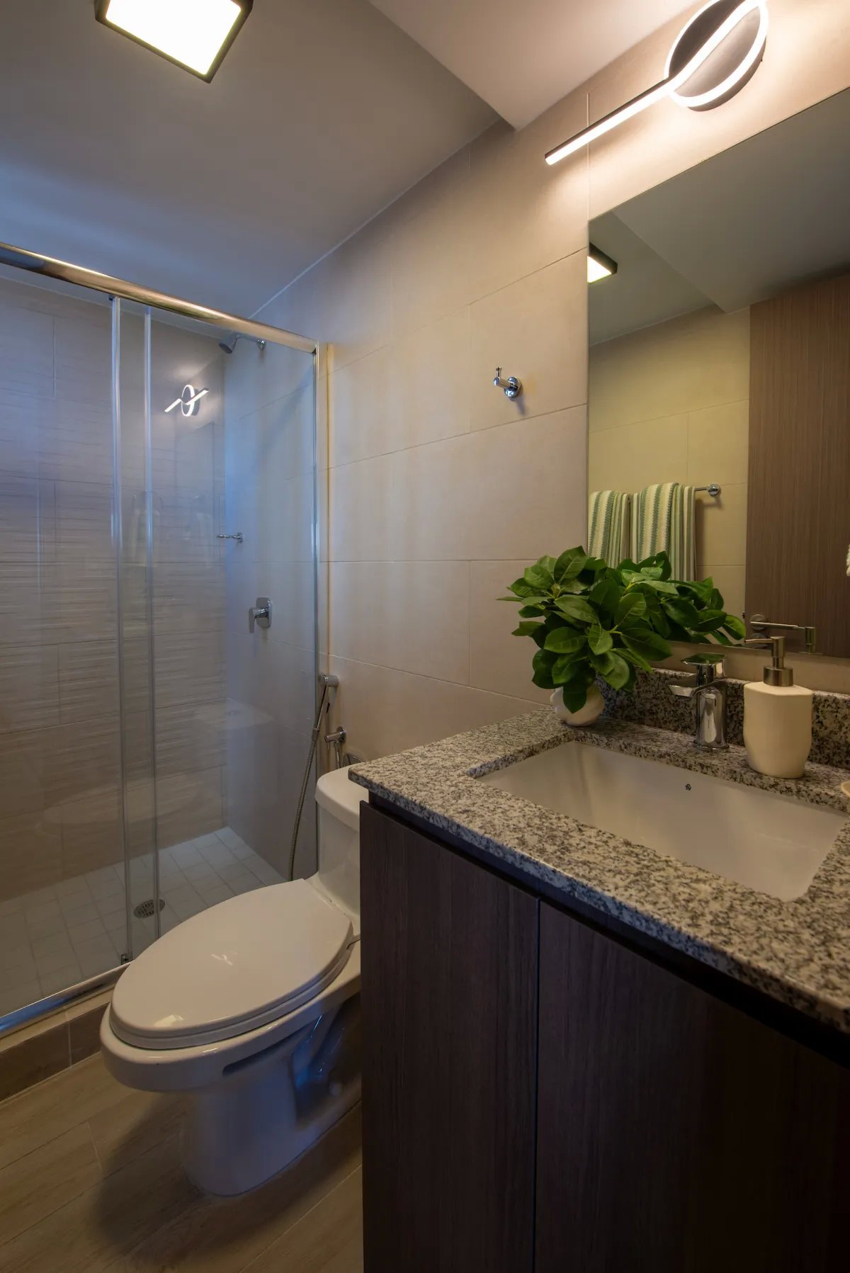 Moderno Apartamento en Greenwood Towers T200 - Ala Norte - 2 Recámaras