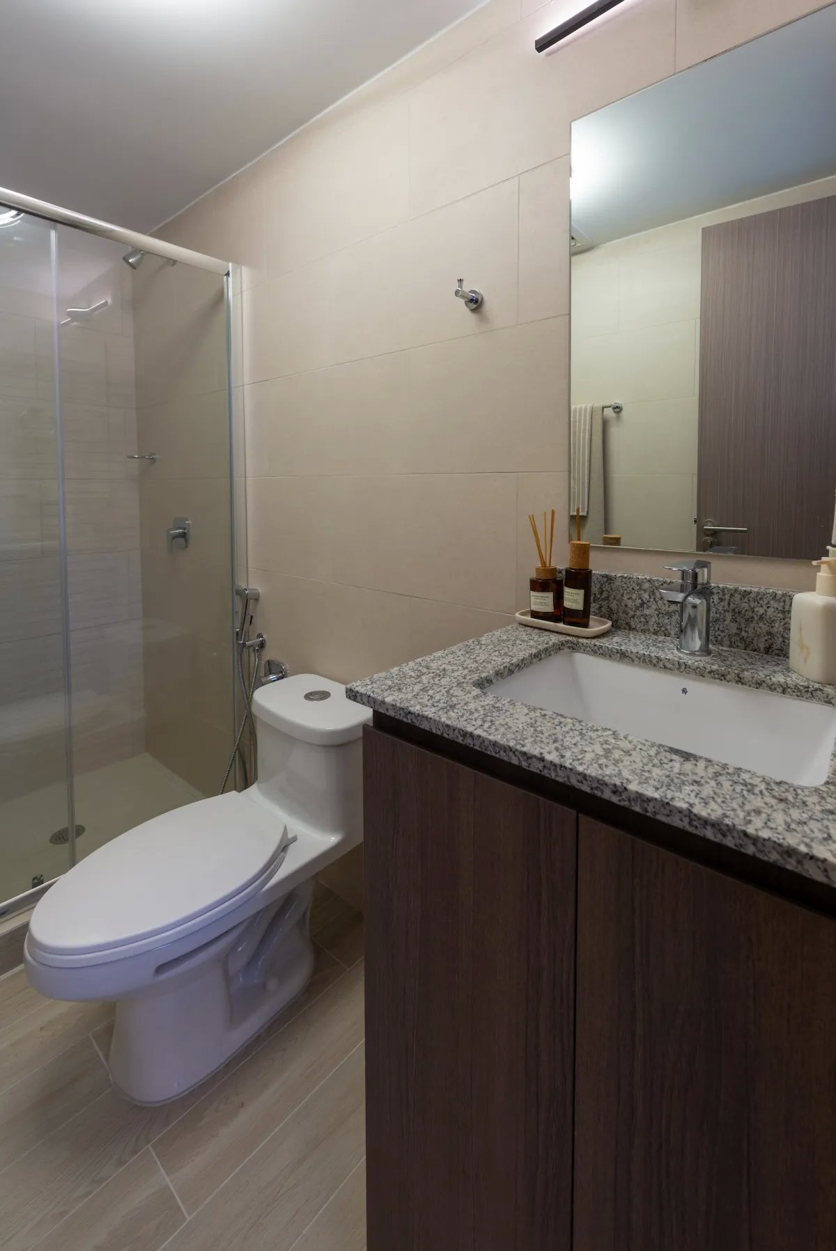 Modern Apartment in Greenwood Towers T200 - North Wing - 2 Bedrooms