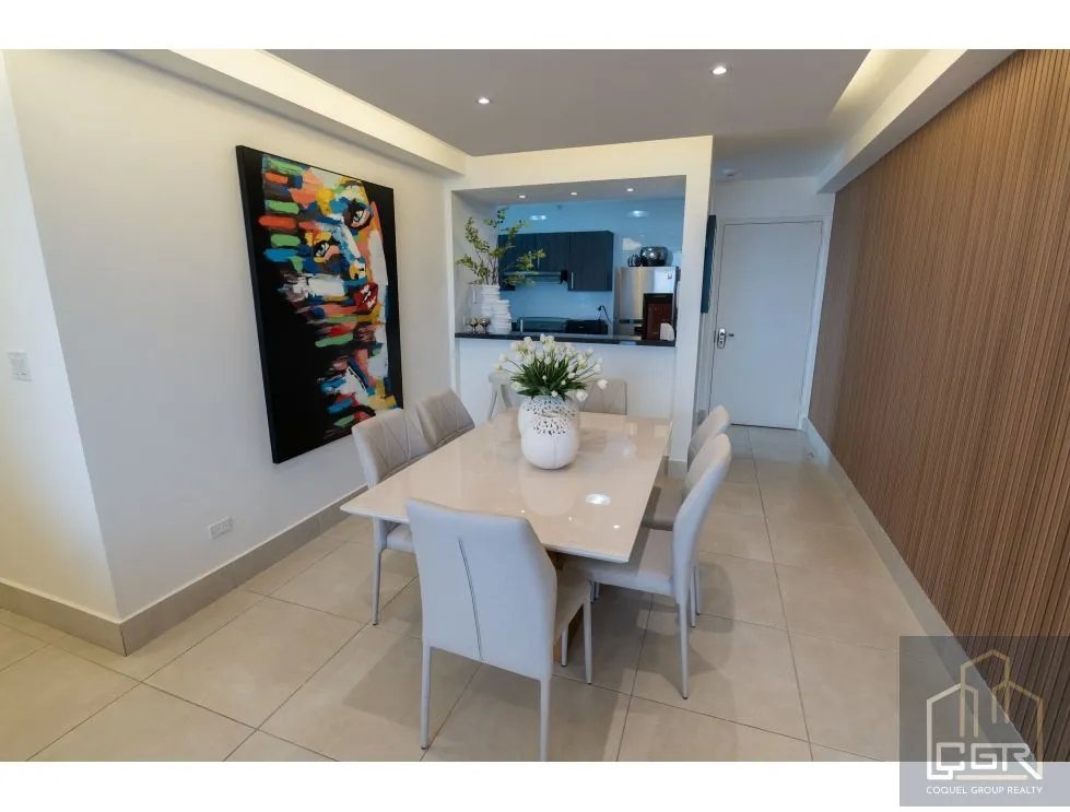 VENTA DE APARTAMENTO EN PH SKY POINT TOWER