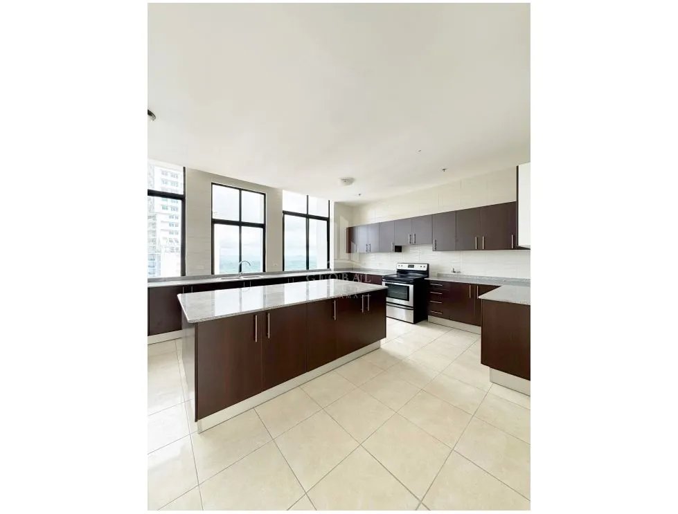Penthouse for sale in Panama