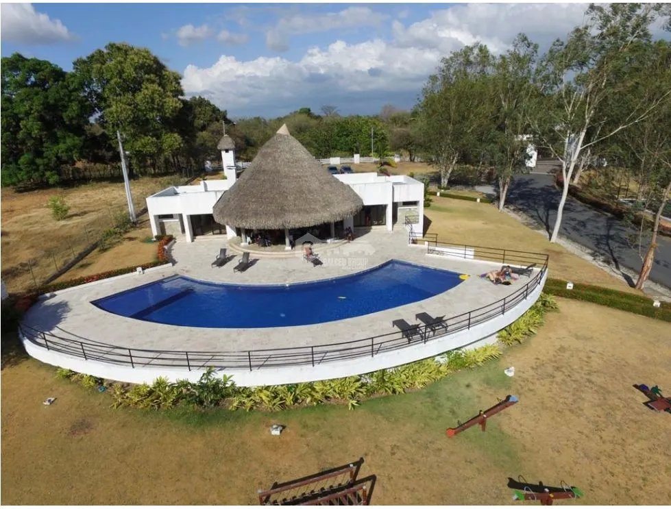 TERRENO / CHAME / LAS LAJAS SANTA FE / 1279 M2 /  PISCINA / PLANO