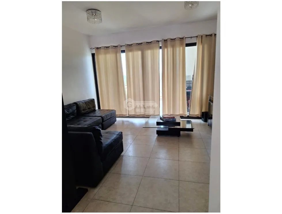 SAN CARLOS / PH CASA REAL / 3 HABITACIONES / 145 M2 / BALCON / PISCINA