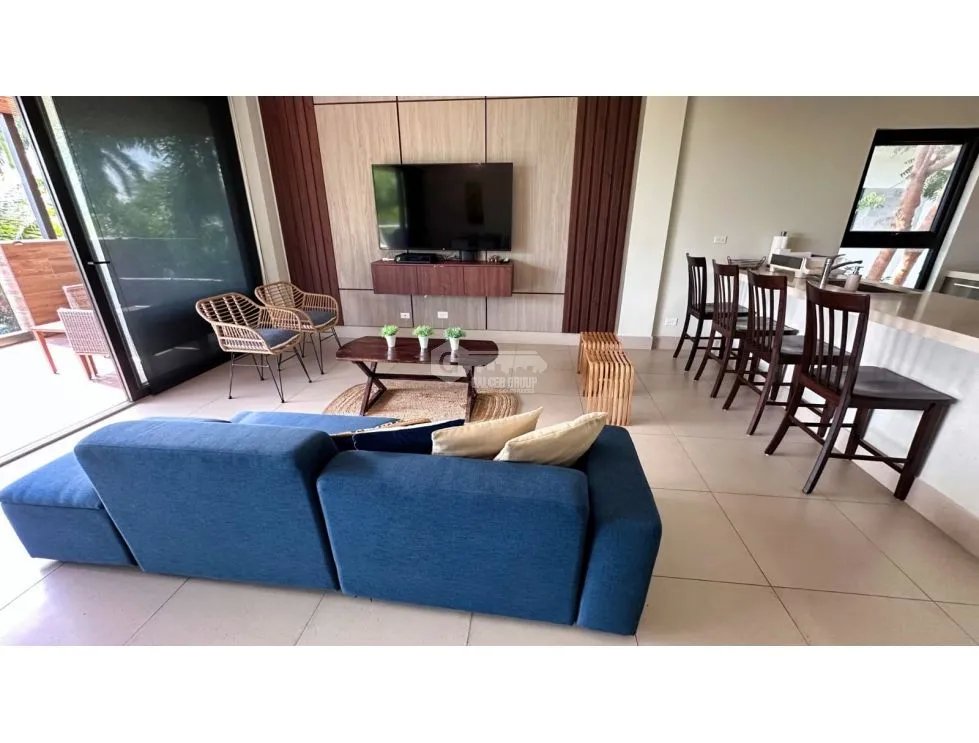 SE VENDE CASA EN SAN CARLOS PUNTA CAELO 180 M2 CON TERRAZA