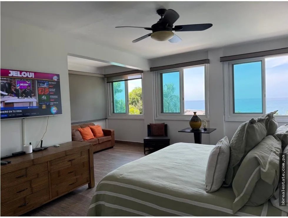 BEACH HOUSE RENTAL IN BIJAO BEACH, SAN CARLOS