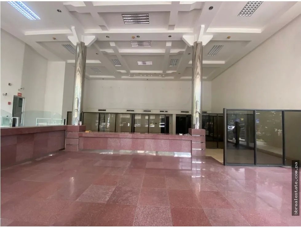 Commercial Building Rental in Obarrio