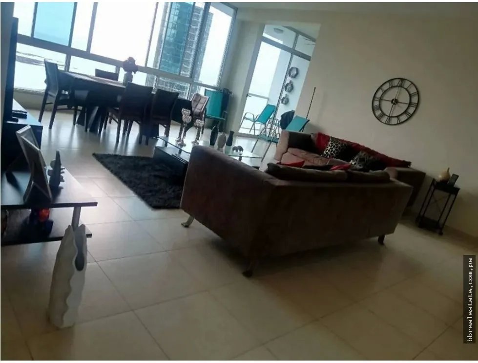 Se vende apartamento en Avenida Balboa, Ph Marina Park