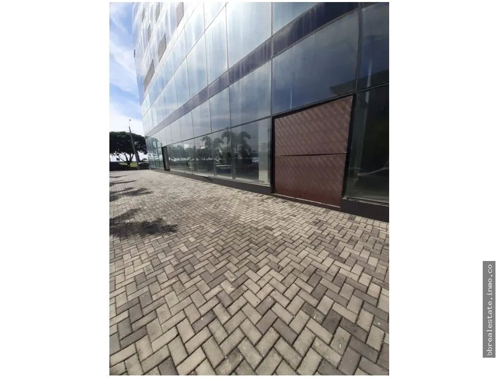 COMMERCIAL SPACE FOR RENT ON AV BALBOA - NEGOTIABLE