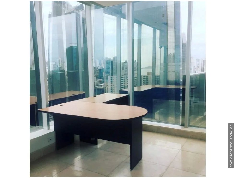 VENTA OFICINA PH F&F TOWER
