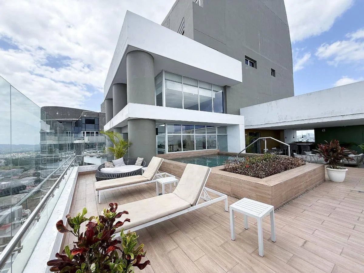 Spectacular Penthouse in Luxor 400 El Cangrejo, 300 m², 4 Bedrooms + M...