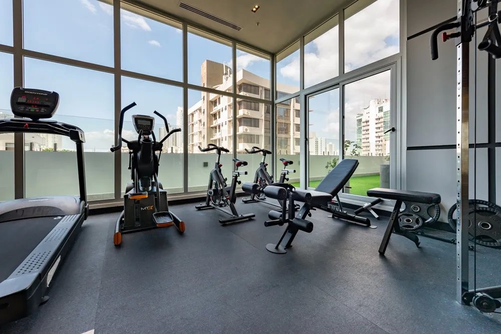 Espectacular Penthouse en Luxor 400 El Cangrejo 300 m², 4 Rec + CBE y Balcón