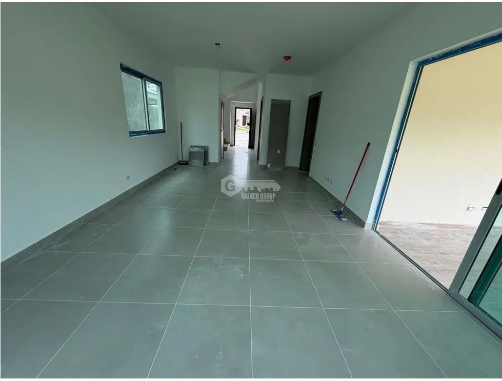 CONDADO DEL REY / ALTOS DEL PARQUE / 274M / LAST NEW HOUSE