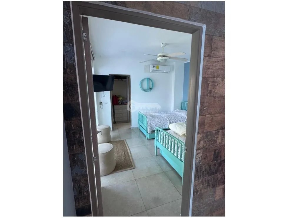 SE VENDE APARTAMENTO EN QUARRY HEIGHTS 165 M2 CON JARDIN PRIVADO
