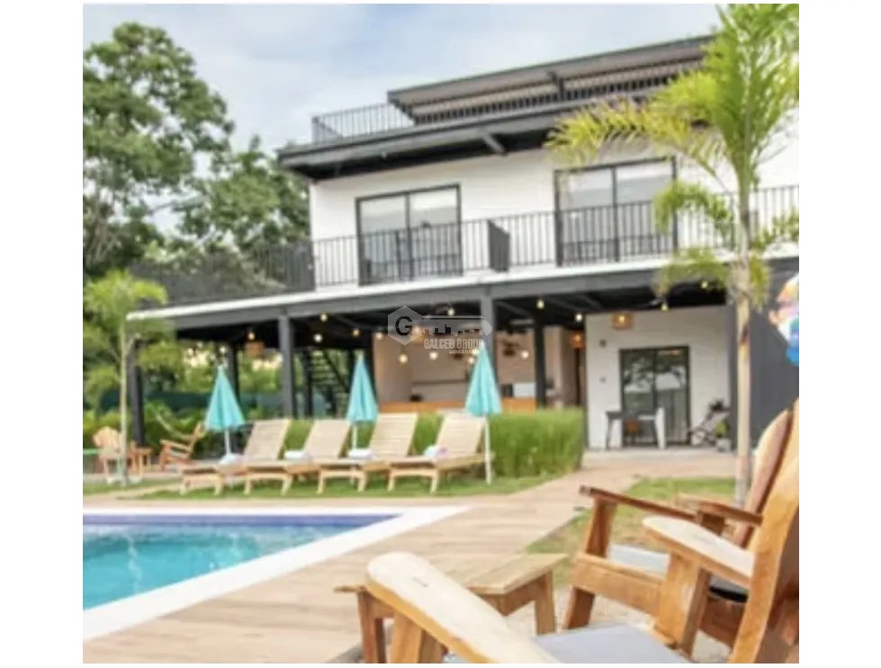 SE VENDE CASA EN  PLAYA MALIBU 1000 M2 CON AMPLIA AZOTEA Y PISCINA