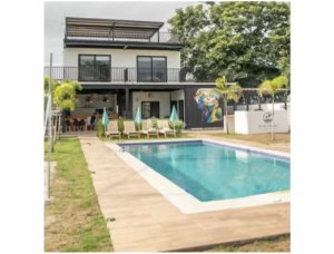GORGONA / PLAYA MALIBU / 4 BEDROOMS / 1000 M2 / SWIMMING POOL / ROOFTOP TERRACE