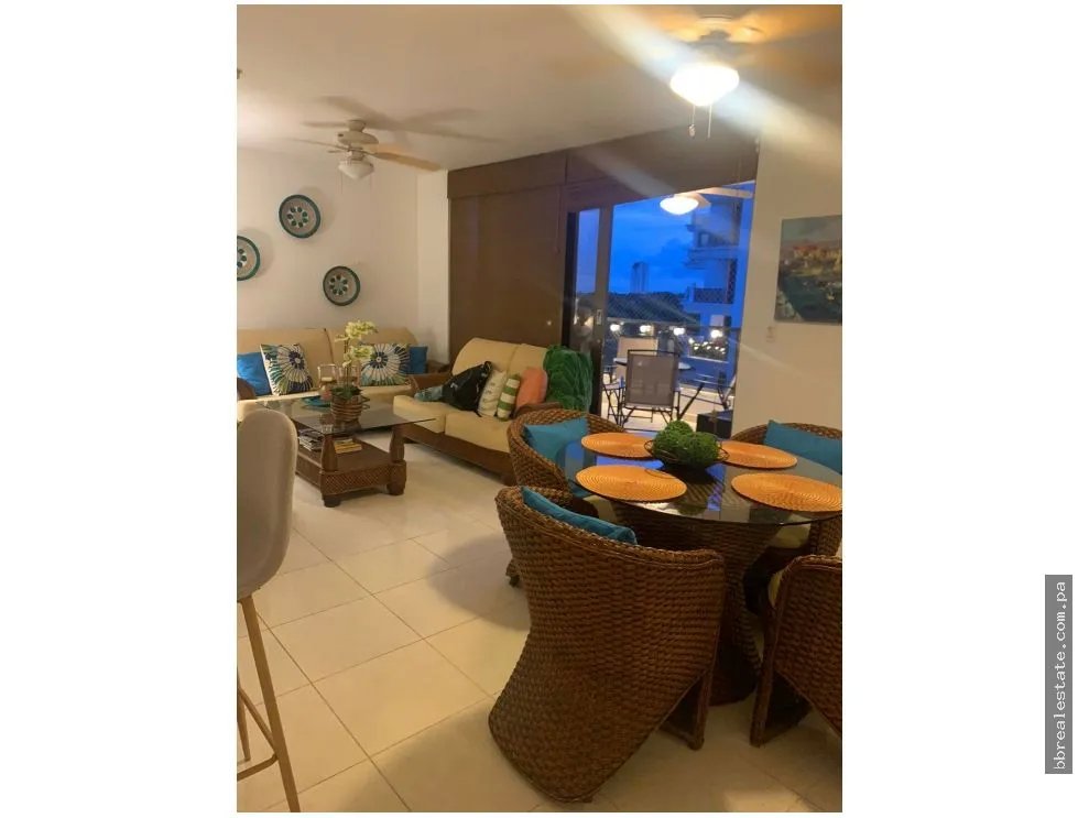 Venta de Apartamento en PH Villa Azul, Playa Blanca
