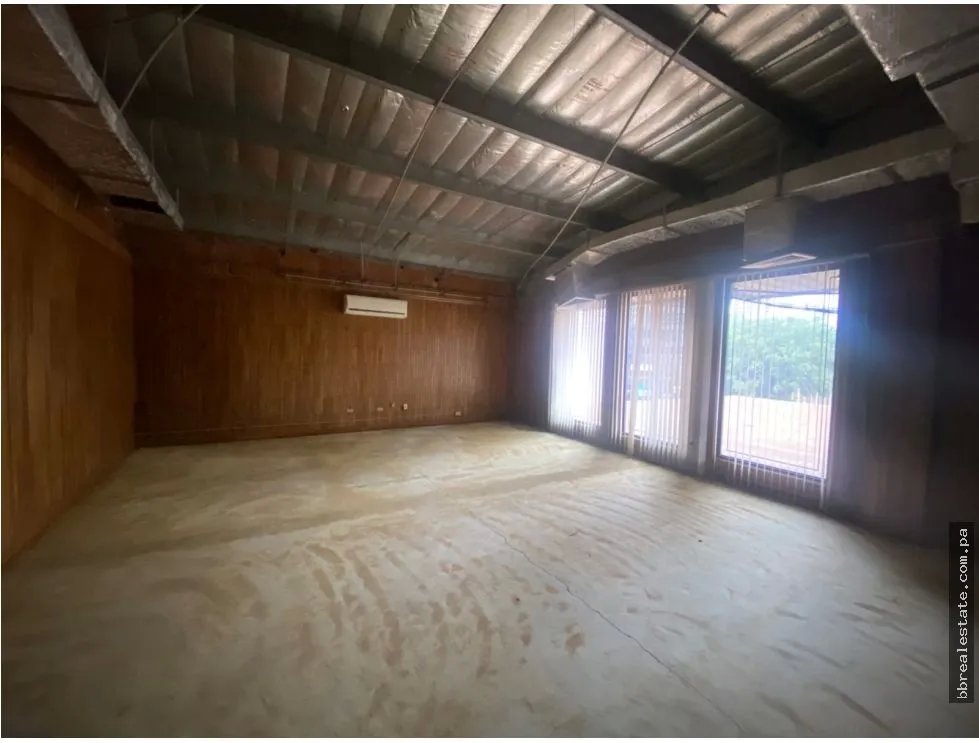 Commercial Building Rental in Obarrio
