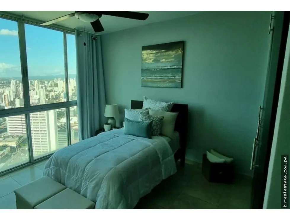 SE VENDE APARTAMENTO EN BELLA VISTA, PH SEAWAVES